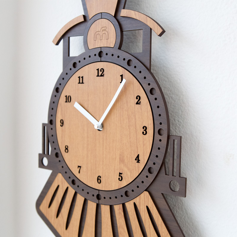 火车头数字创意挂钟客厅个性静音木质艺术时钟卧室壁挂表